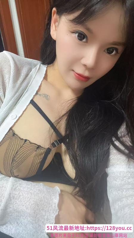 大胸少妇