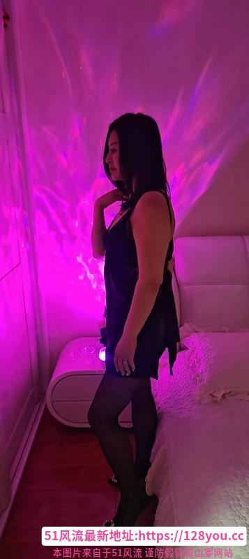 花果园奶香人妻安然