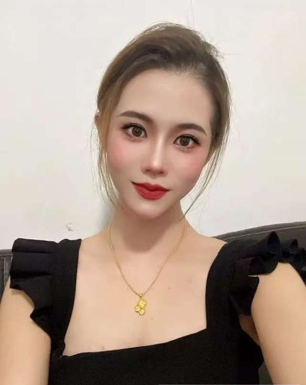 耐看型小少妇