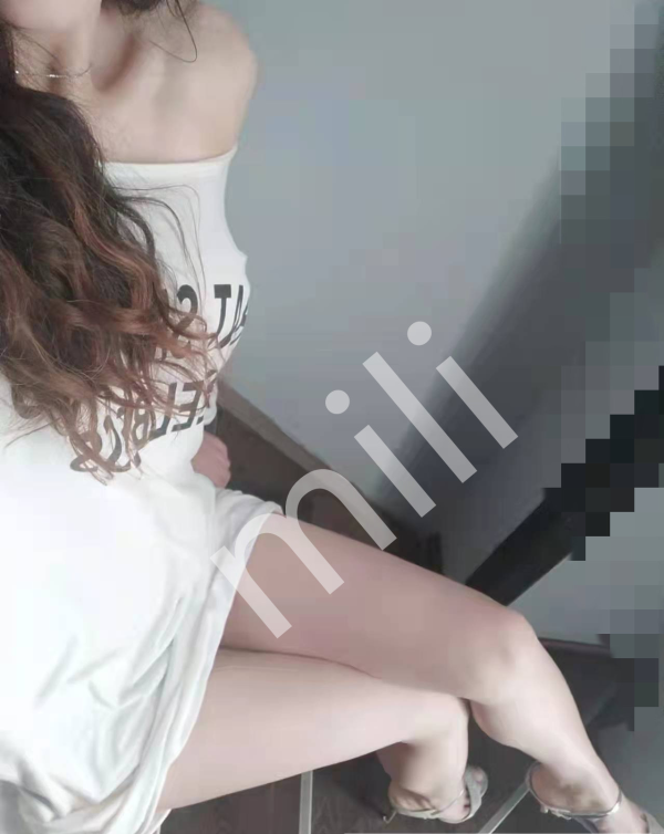 美美的长腿御姐