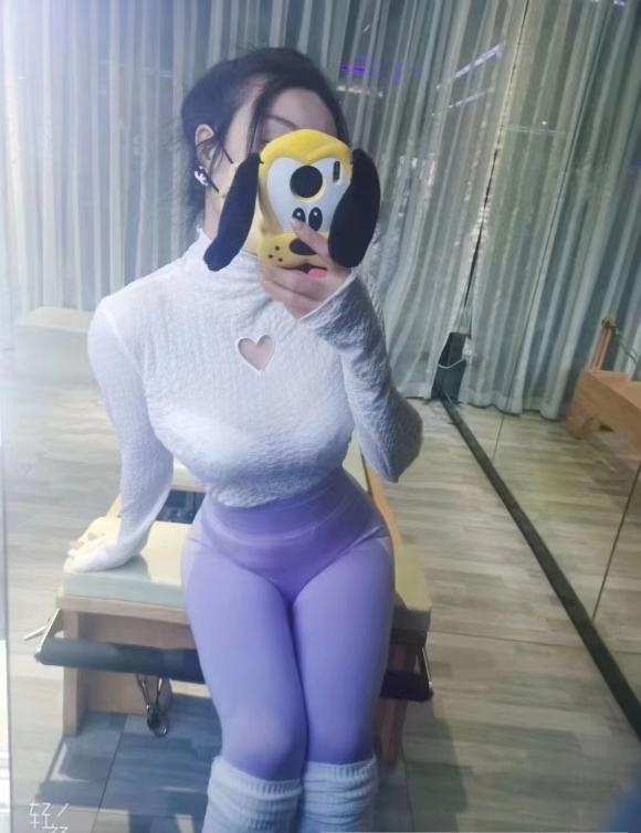 巨乳服务系小姐姐
