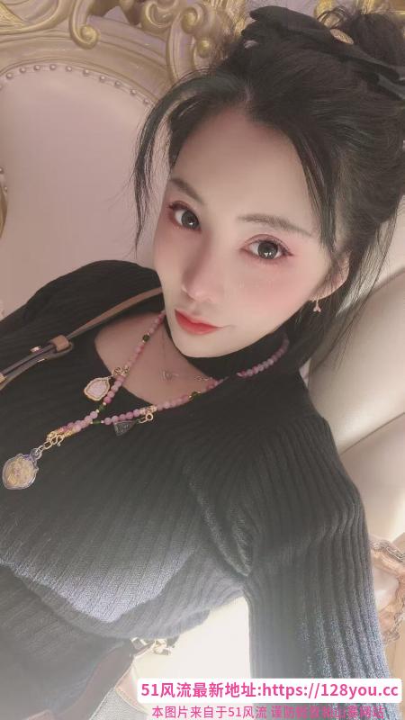 铁西网红脸桃子