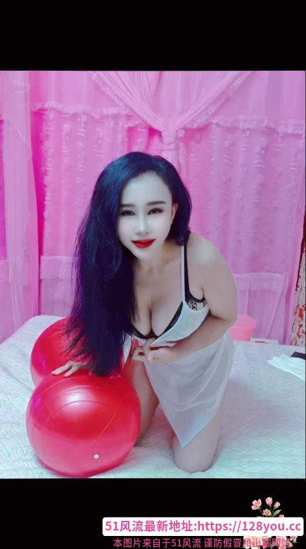 奉天大奶风骚御姐