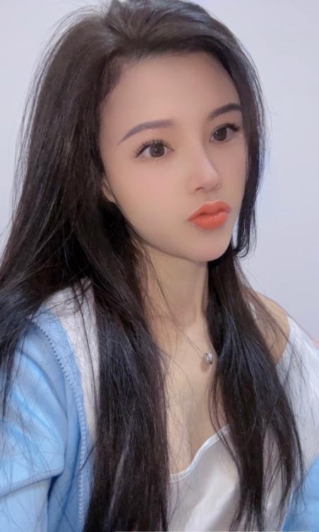 梅花园依依