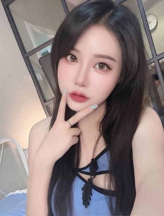 性感大胸颜值老师