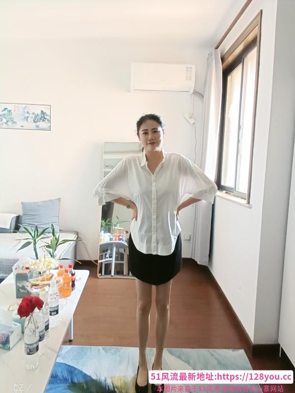 姑苏御姐胸大屁股大