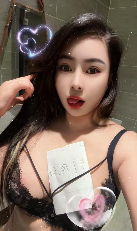 园区甜美E奶少妇