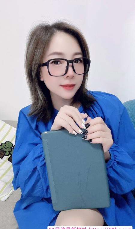 广州越秀眼镜姐姐