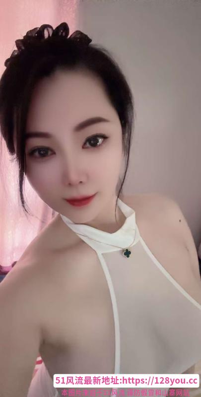 大香奶子里品尝姐姐香