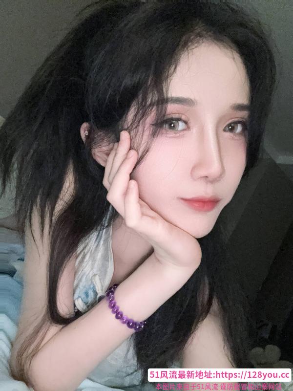 河东大胸美女