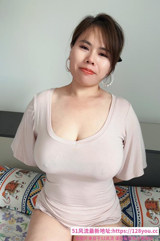 肥臀奶牛