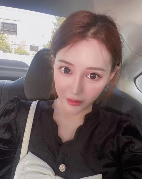 妩媚小姐姐