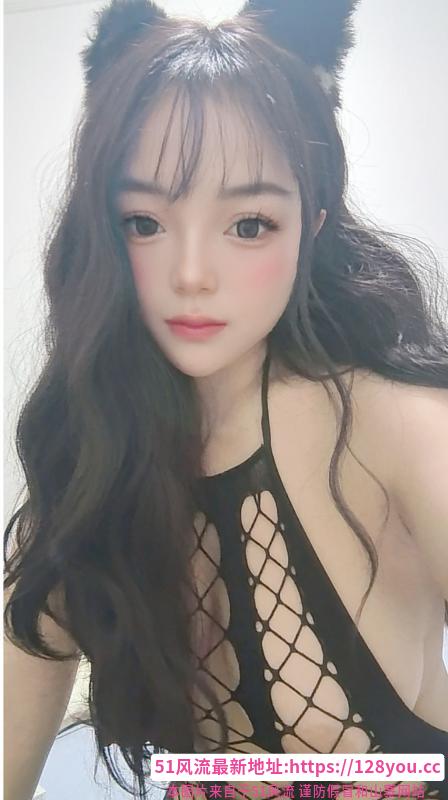 放的开的小骚货