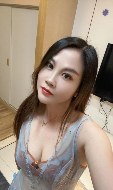巨鼎广场少妇