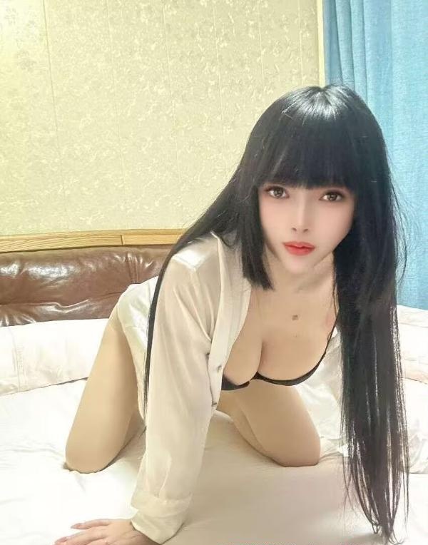 园区大奶妹