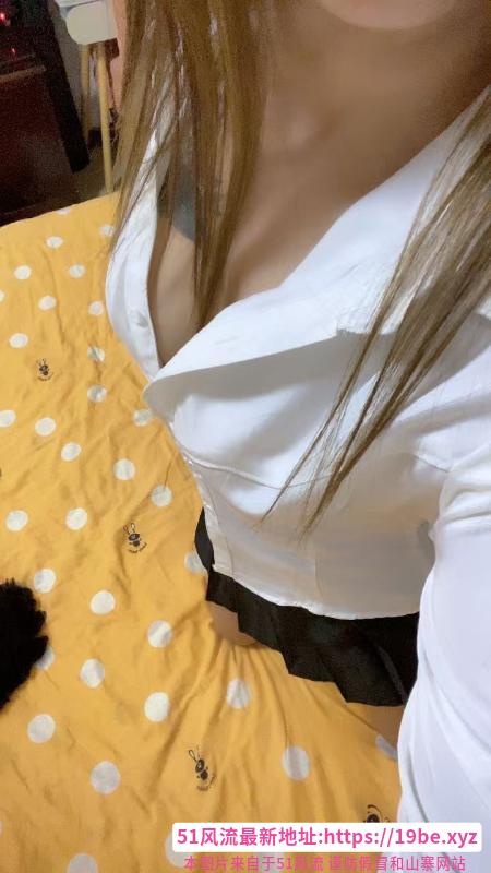 闷骚长腿少妇