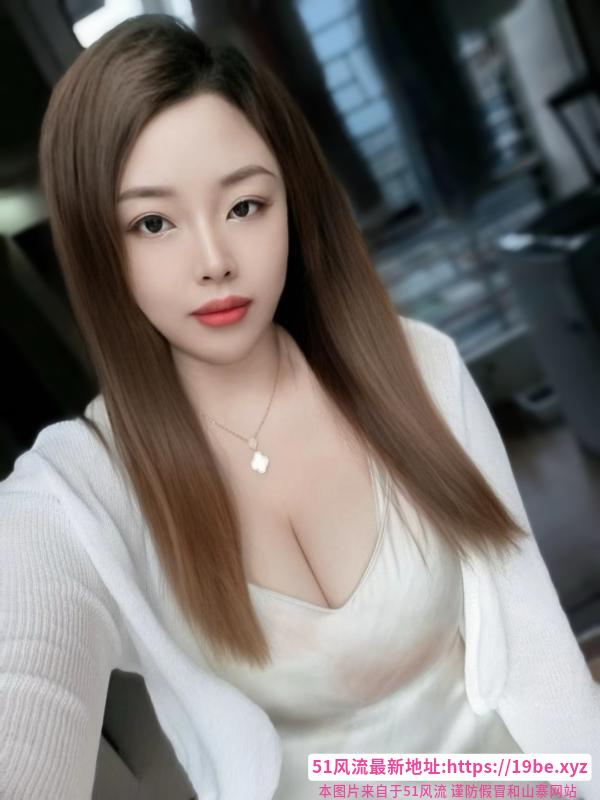 童颜巨乳小丽