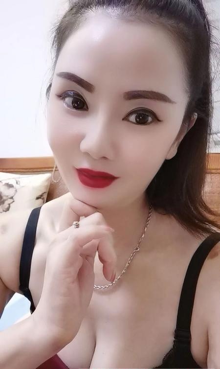 服务系小姐姐
