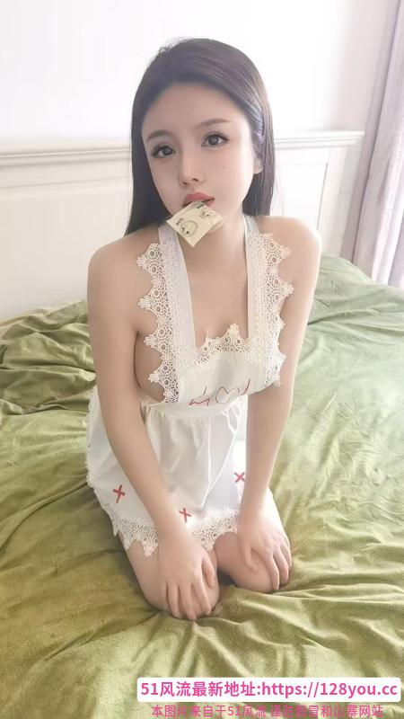 奉天蜜桃胸骚菲菲