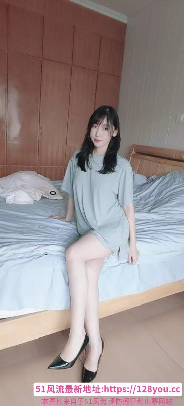 新北大胸长腿妹子