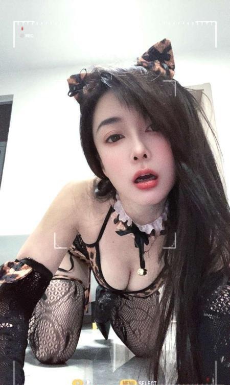 雪白的大嫩奶
