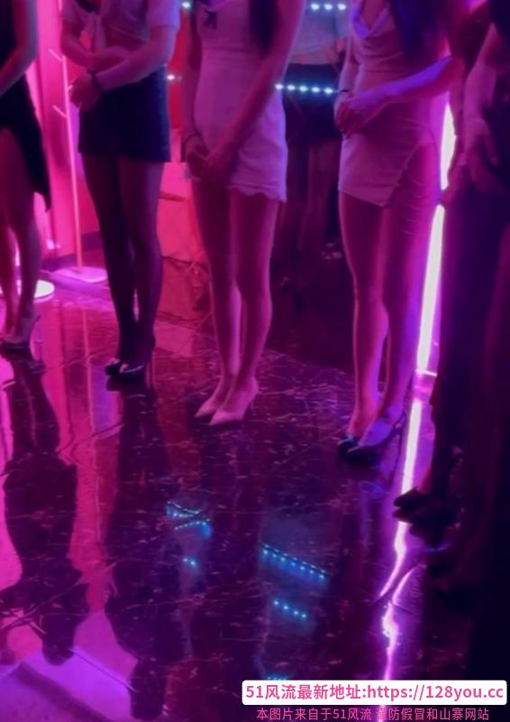 江岸高质量00后海选