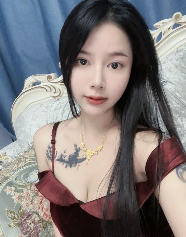 浦东D奶小骚货