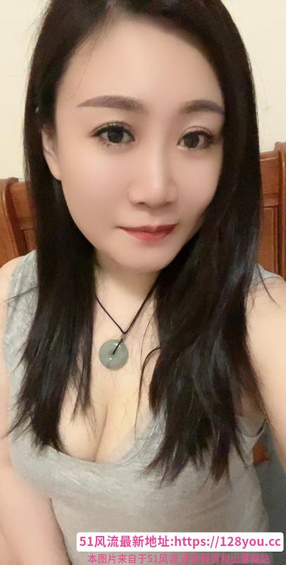 肉臀波霸小姐姐