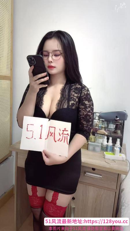 海珠石溪小月月
