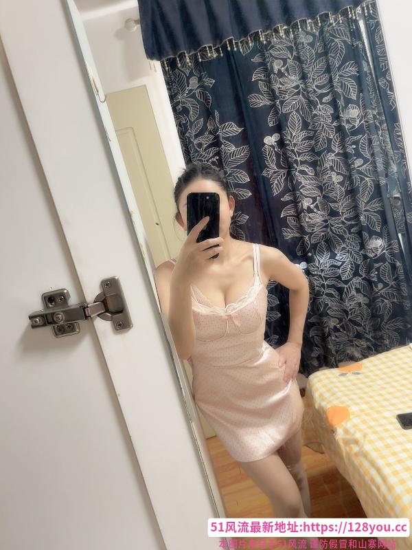 角门性感中小活妹子