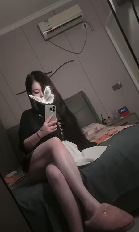 老业务员小姐姐