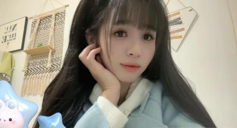 白云清纯妹子叮当