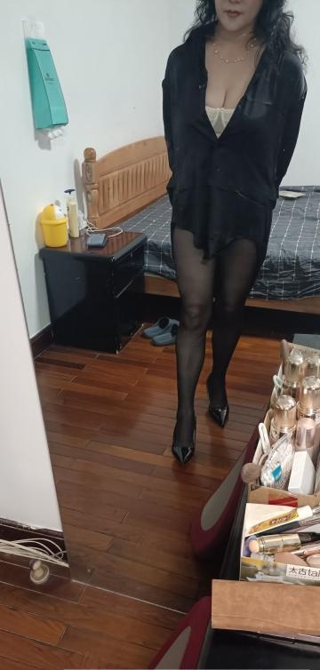 闵行角色扮演的熟女