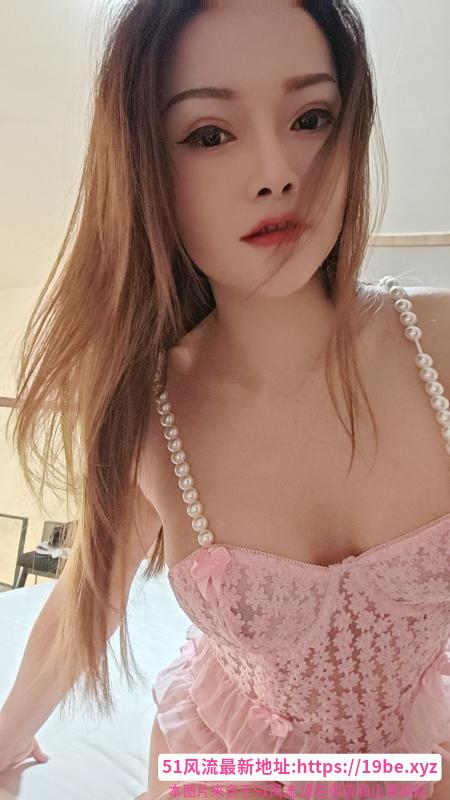 南城舌吻晓晓