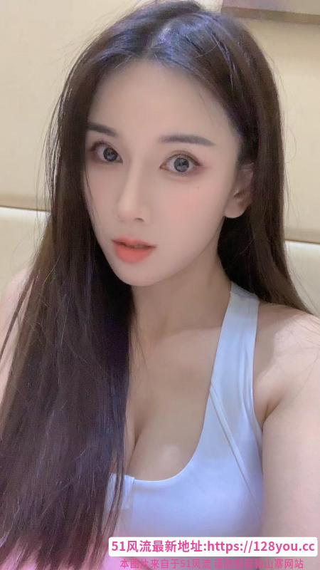 丰满翘臀薇薇