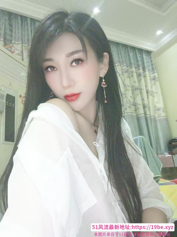 颜射骚妇花妹