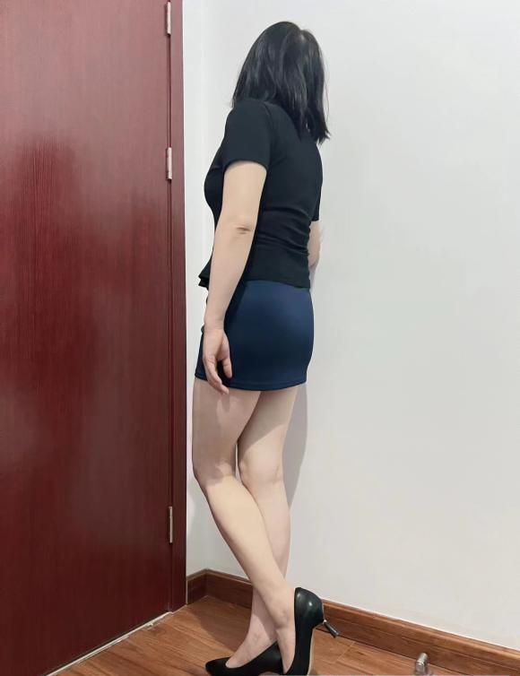 曼妙中项服务美妇