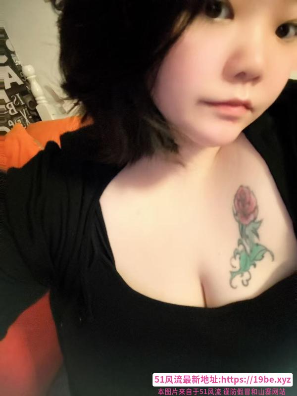 浦东大奶肥臀小少妇