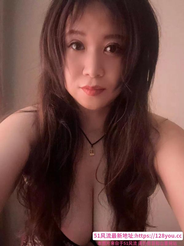 津南微胖水多熟妇