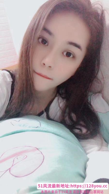 性感大胸美女