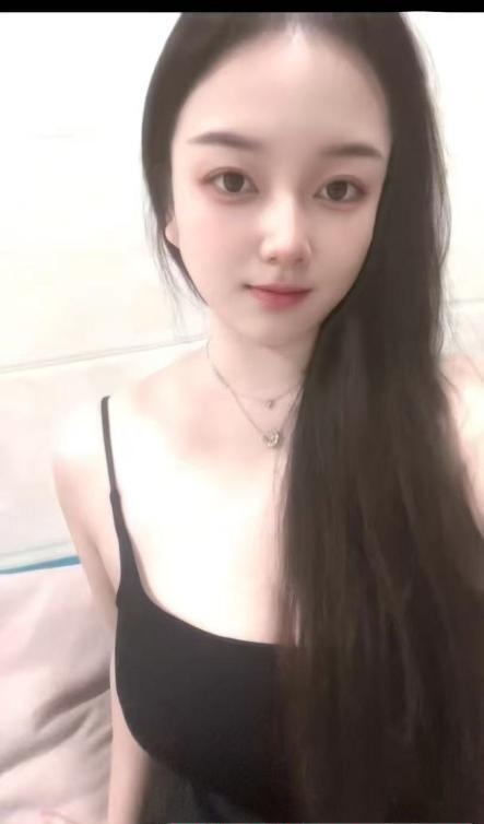 大胸气质御姐