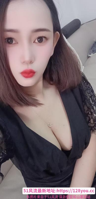 打桩风骚人妻
