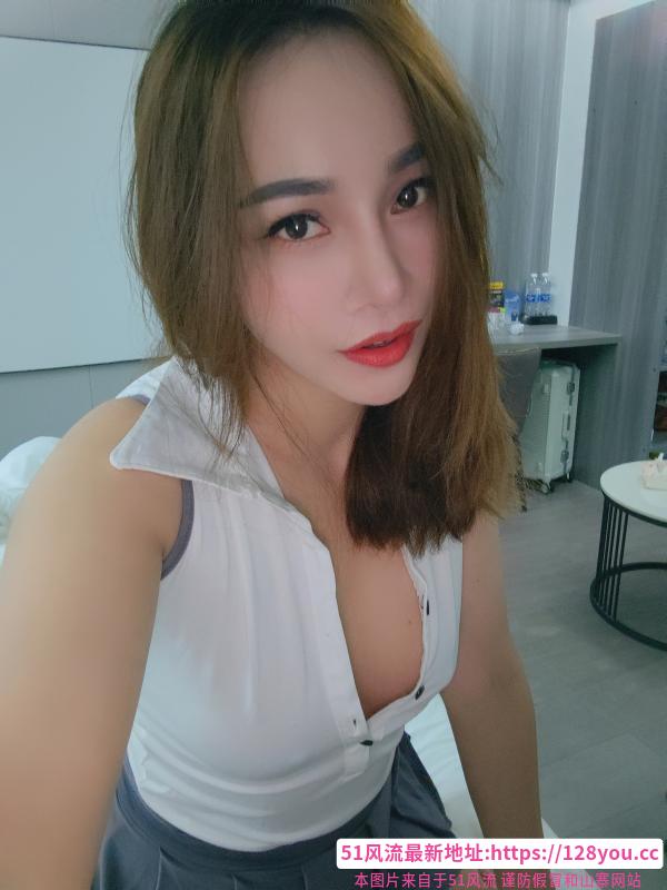 风骚型大长腿少妇