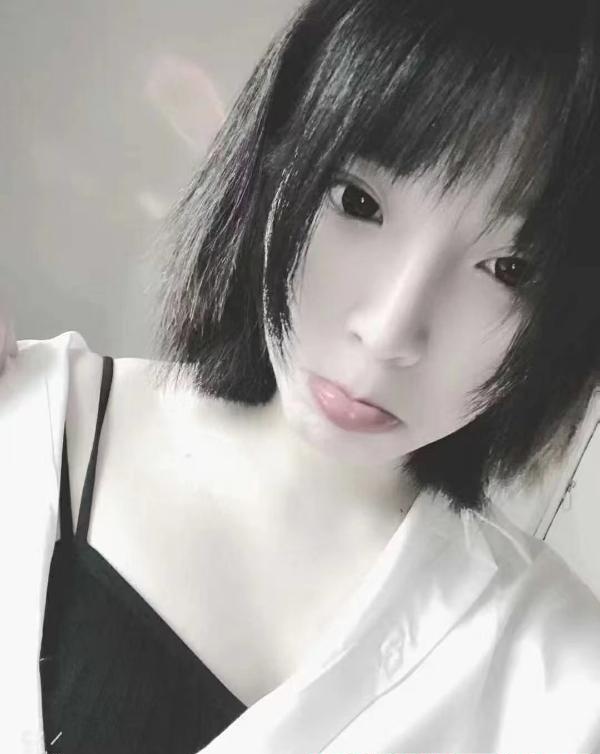 出击可爱的萌妹小梦