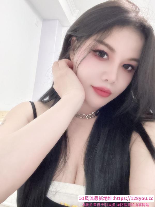蜜桃臀情趣母狗骚女