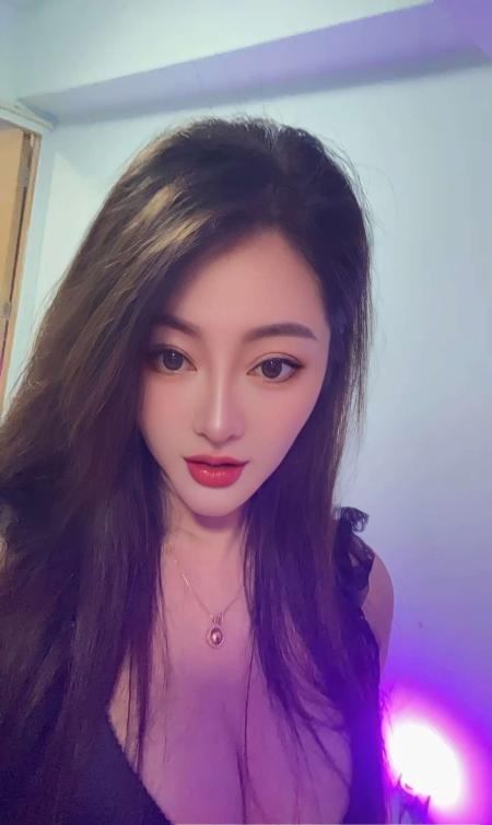 中环大奶妹子吴娜