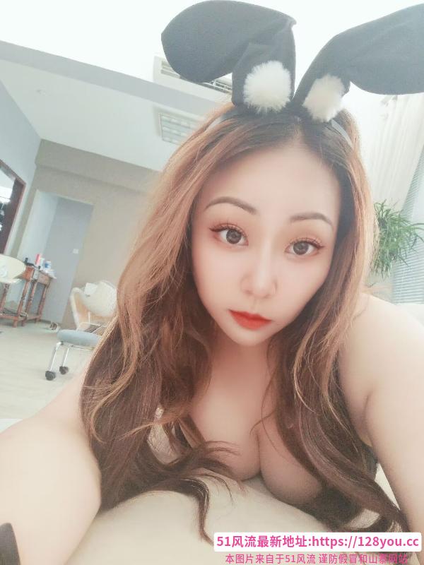 天河兔女郎小柔