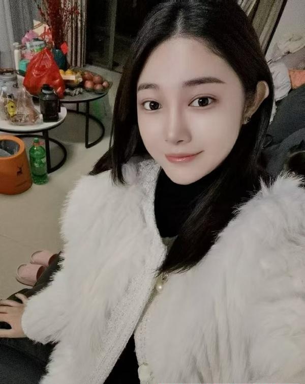 海口美女初心