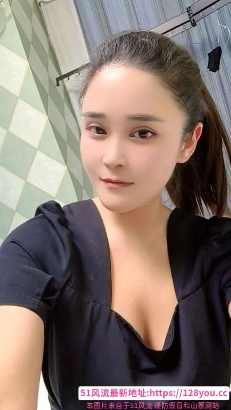 轻熟骚女瑶瑶